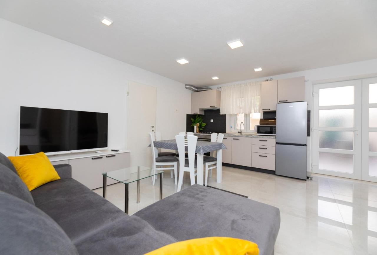 Apartmani Canaki Супетар Екстер'єр фото