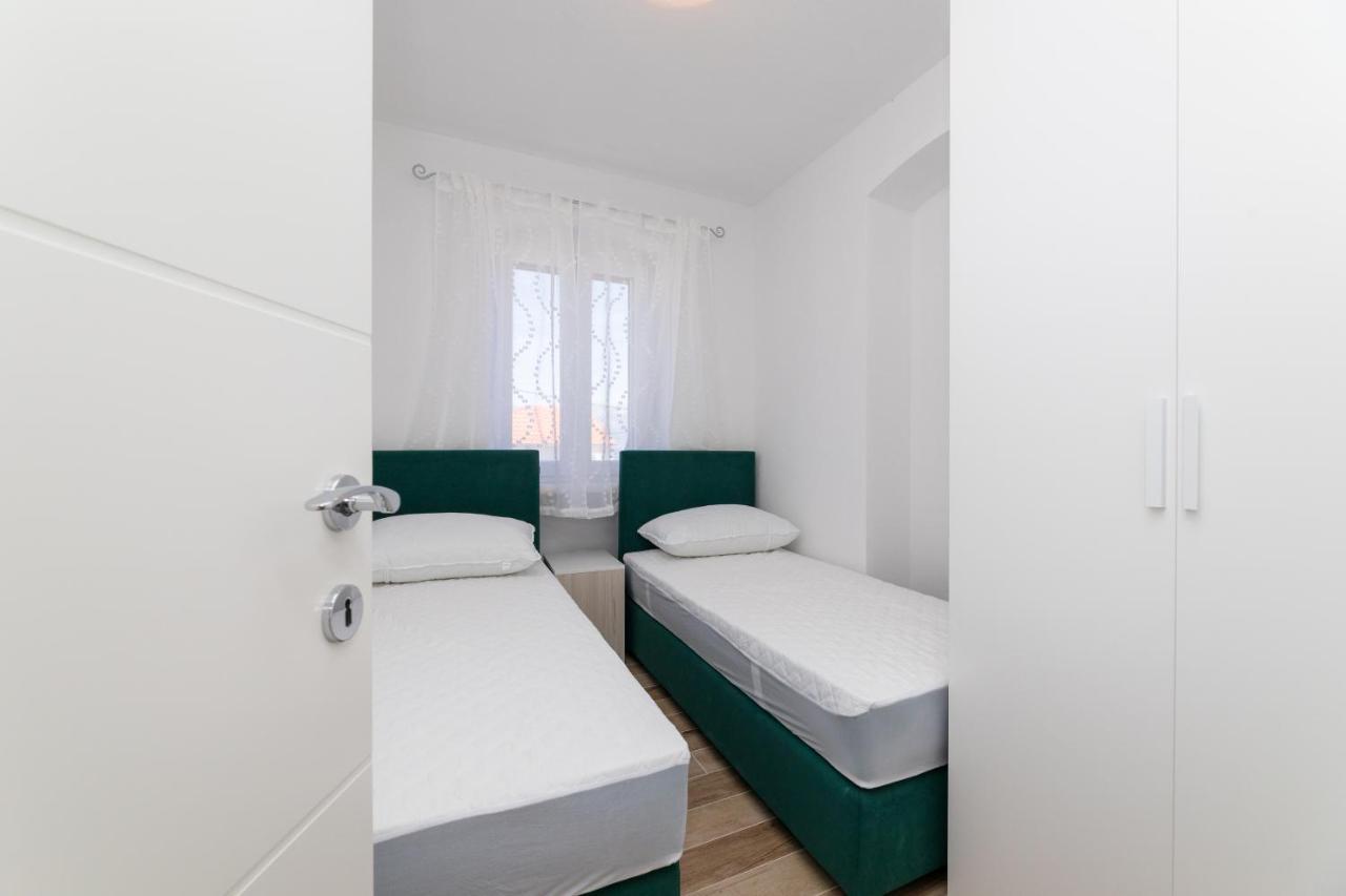 Apartmani Canaki Супетар Екстер'єр фото
